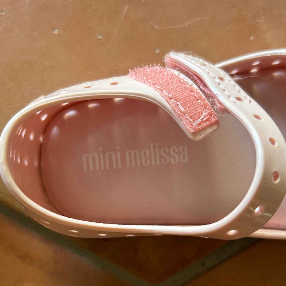 Mini Melissa | Furadinha Perforated Flower Mary Jane | sz 6 - Picture 2 of 5